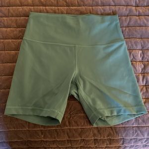 lululemon Align 6” Shorts